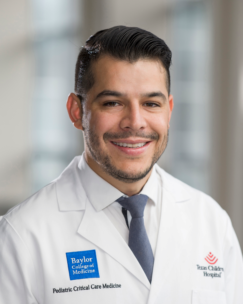 Dr. Saul Flores